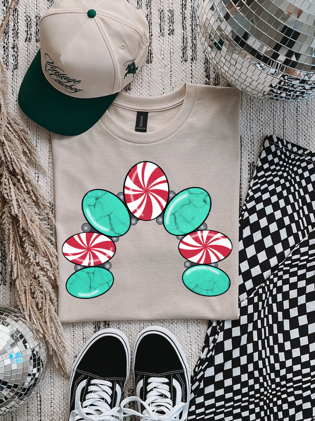 Peppermint Naja Graphic Tee